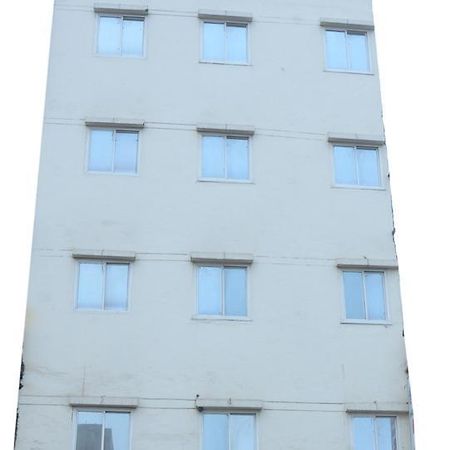 Oyo 15242 Hotel Rathi Palace Τζαϊπούρ Εξωτερικό φωτογραφία