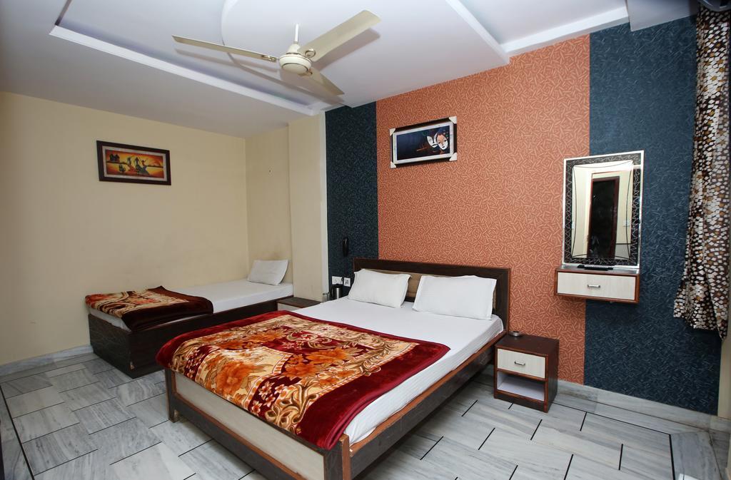 Oyo 15242 Hotel Rathi Palace Τζαϊπούρ Εξωτερικό φωτογραφία