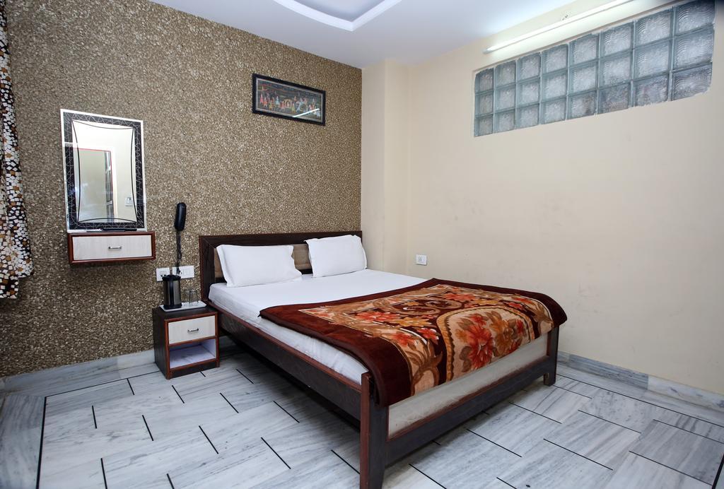 Oyo 15242 Hotel Rathi Palace Τζαϊπούρ Εξωτερικό φωτογραφία