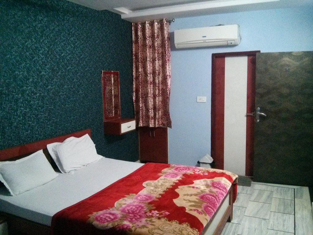 Oyo 15242 Hotel Rathi Palace Τζαϊπούρ Εξωτερικό φωτογραφία